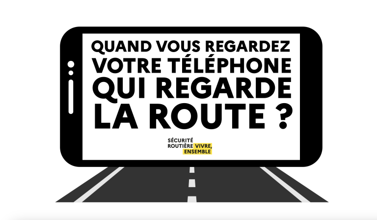 Quand vous regardez votre téléphone, qui regarde la route ?